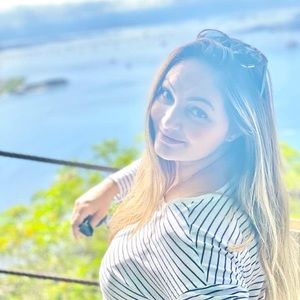 Meet your Posher, Natália